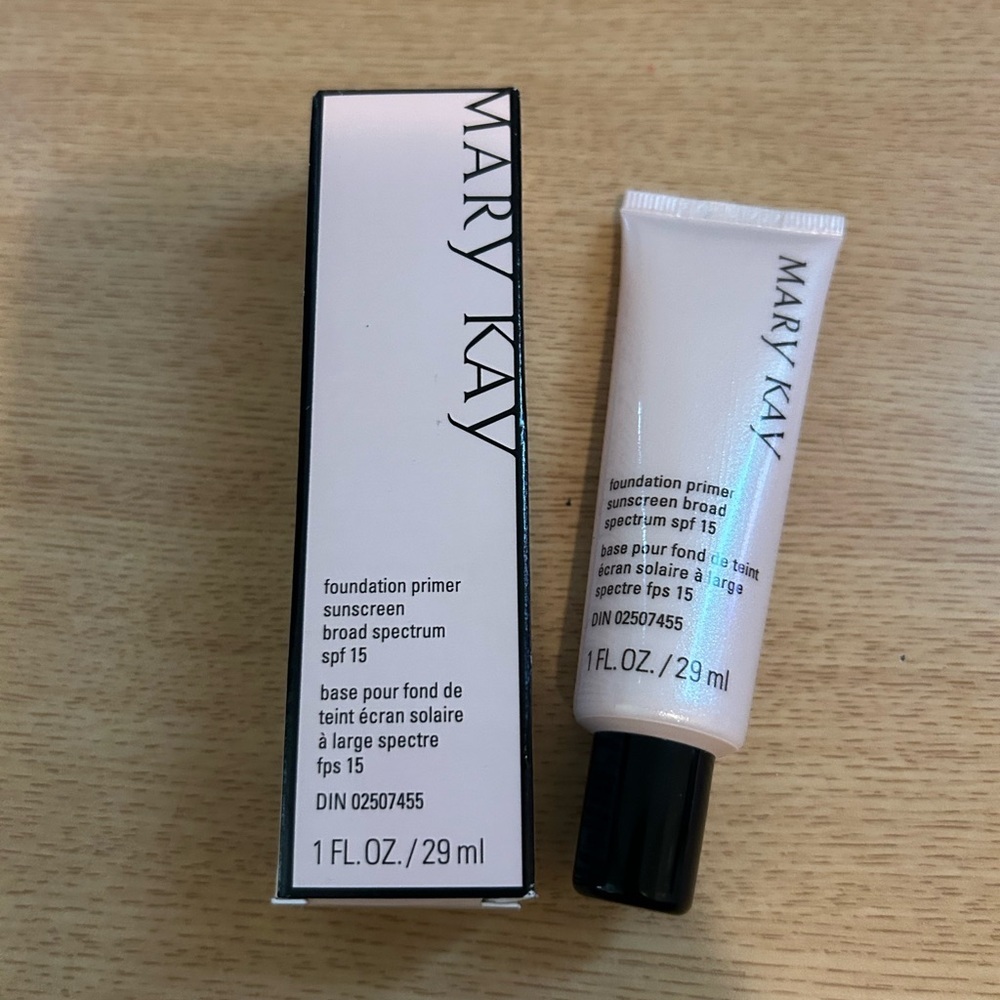 Mary Kay Cream Primer for a Smooth Base